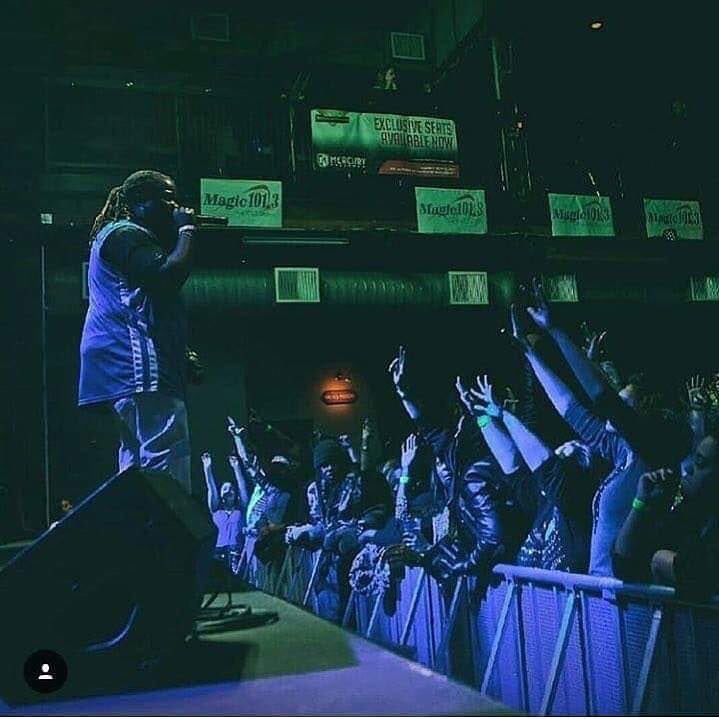 LoudHouseFest's tweet photo. Louisville Area! We are looking for extras to appear in a music video. Filming takes place on Saturday, January 26th at 6pm. DM us for details. https://t.co/4FRfmf5iFn