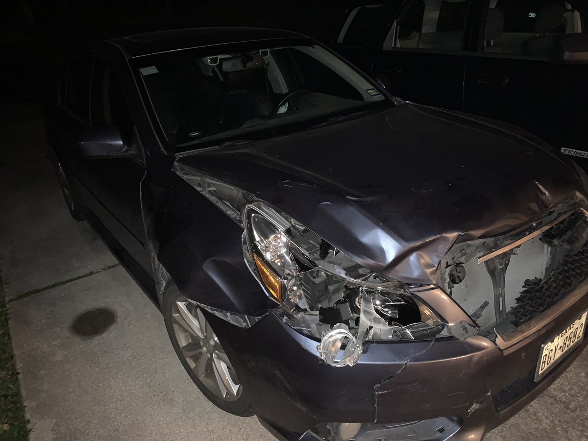 Stimpy3D's tweet image. Well...that just happened. Damn deer, why not aim for the truck next to me? It was closer.