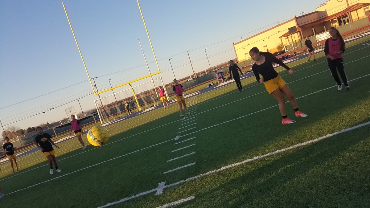 Coach_Obed's tweet photo. Finished our training week with awesome tempo. We face @GirlsMontwood tomorrow at 5:30. JV will play at 4. Both games at Eagle Stadium. Another big test against a 6A team. Come out and support our Lady Eagles. #sehsthebest #mychoiceSEISD #chopwoodcarrywater #DECIDE https://t.co/JA3qqBk1Tz