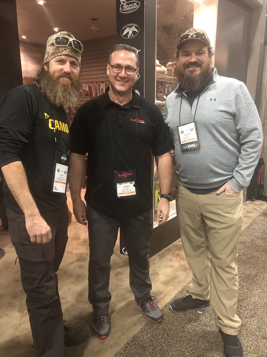 JRS_4_Liberty's tweet photo. #ShotShow2019 always brings friends together. Great to see @JaseDuckman and @friar_martin_dc in Vegas. #duckcommander #buckcommander  #fincommander https://t.co/3JBFoQdWfH