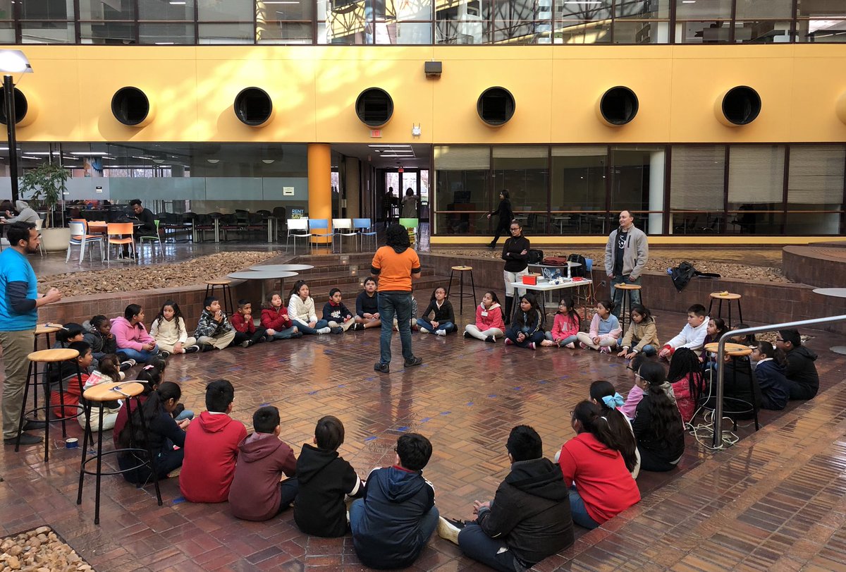 vega7myriam's tweet image. What an amazing field trip to HCC/UT Tyler Campus! Many thanks to those that made this opportunity possible! @Horn_Dream_Big @HornBeyondBooks @AliefScience #MakeyMakey #electriccircuits #collegebound