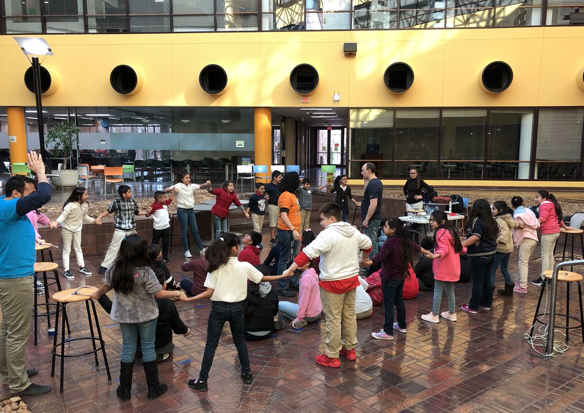 vega7myriam's tweet image. What an amazing field trip to HCC/UT Tyler Campus! Many thanks to those that made this opportunity possible! @Horn_Dream_Big @HornBeyondBooks @AliefScience #MakeyMakey #electriccircuits #collegebound