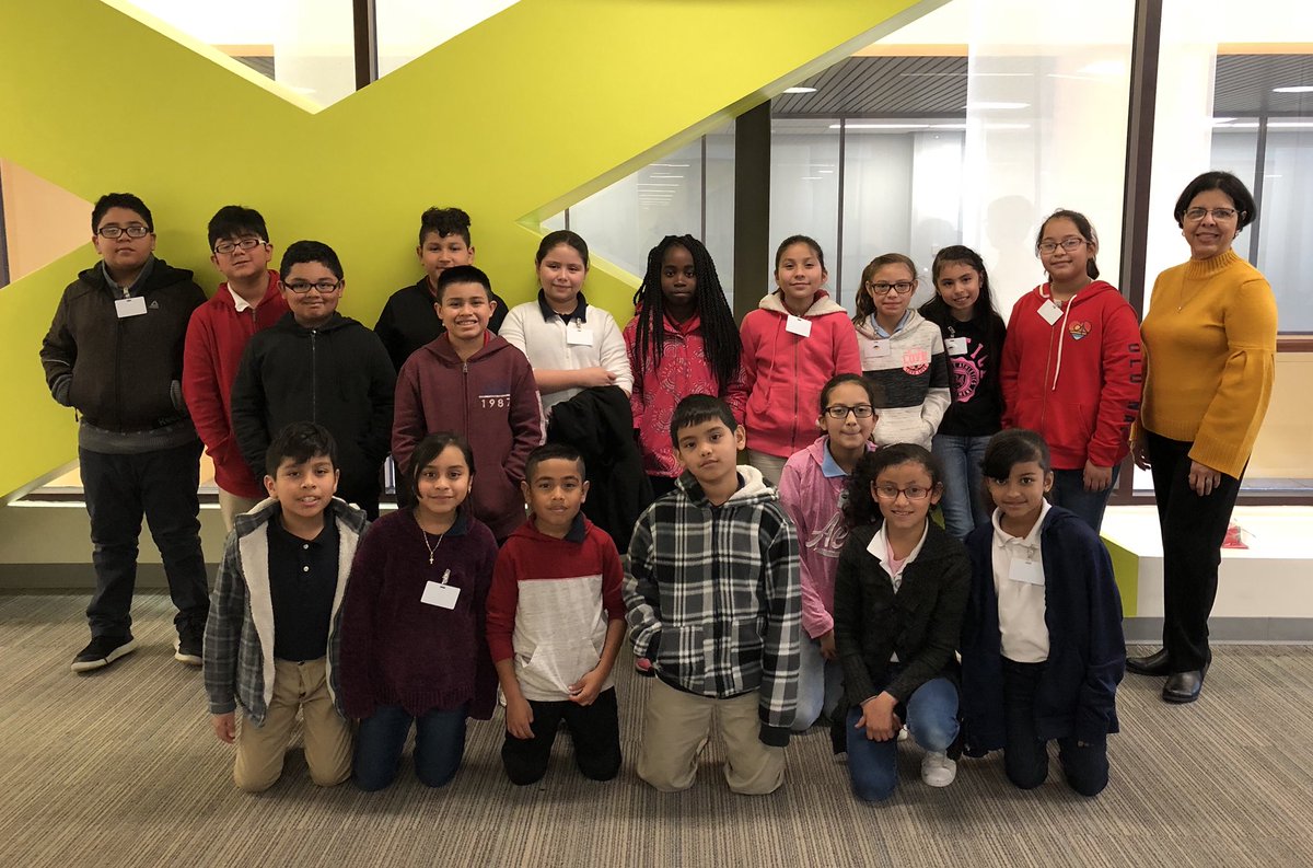 vega7myriam's tweet image. What an amazing field trip to HCC/UT Tyler Campus! Many thanks to those that made this opportunity possible! @Horn_Dream_Big @HornBeyondBooks @AliefScience #MakeyMakey #electriccircuits #collegebound