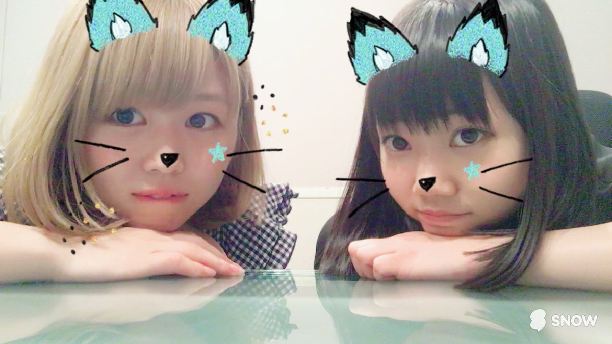 tsuzuki_urara's tweet photo. よしかお誕生日おめでとーう！

出会った時はまだ中学生だったのにもう19歳！始まりから終わりまでずっと同じ景色を見てきた唯一のメンバー。私にとって本当に特別な存在です♪

よしかに出逢えて本当に良かった💕

明日は19歳最初で最後の虹ふぁん🌈
最高のスタートにしようね！！！

ダイスキ！ https://t.co/2TKXLu07ww