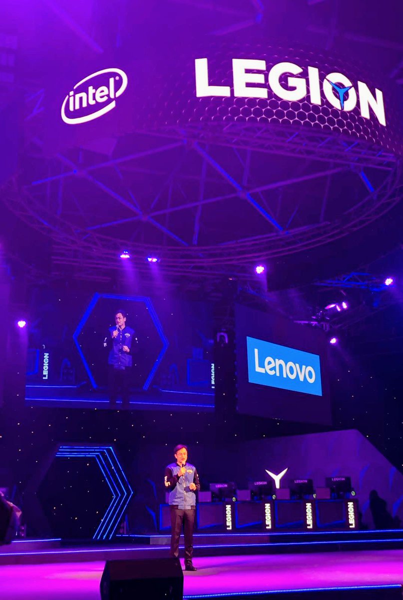 Ken_Wong's tweet photo. The atmosphere here at our gaming tournament Legion of Champions is amazing! Can't wait to see which of the 12 teams will take home the grand prize. #LoC2019 https://t.co/YnEW9B8hRV