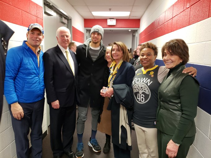 View image on Twitter