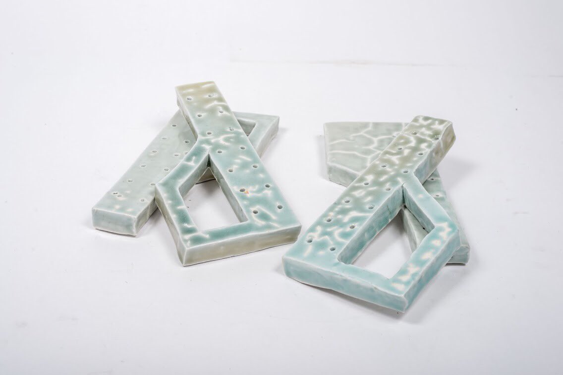 A few exquisite models from the advanced interdisciplinary studio, INTER | TIDAL (Fall 2018). Pictured here, #ceramic models by RISD student Tongyi Zhang. Studio taught by #RISDlandscape Dept. Head Emily Vogler and ceramics faculty David Katz. Ceramics in landscape, only at RISD.