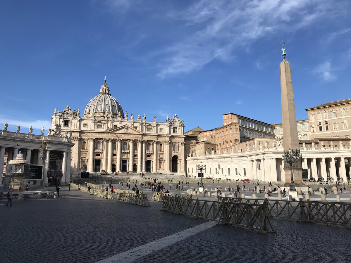 #25gennaio l’ultimo #venerdì del mese ci regala un cielo strepitoso 🥰 #Roma 🙌💯😊 #direttameteo #Romeisus <a href="/TrastevereRM/">Trastevere</a> <a href="/3BMeteo/">3B Meteo</a> <a href="/claviggi/">Clair Viggiani</a> <a href="/BeautyfromItaly/">BEAUTY FROM ITALY</a> <a href="/romewise/">Rome wise</a>