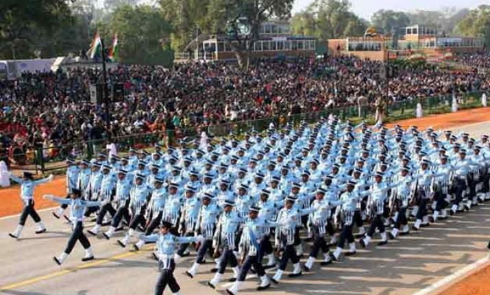 fashionistaTS's tweet photo. @SecurusRecords 3 Forces Take Part In The Procession On Republic Day:

1) Indian Army 🇮🇳
2) Indian Air-Force 🛬
3) Indian Navy ⛴️

#SecurusRecordStorage #RepublicDay2019

Tagging @MrFooodie @saya_sonam @AnujSetia2 @Omkar5de @Miss_Chinki @GurvirSingh_ @MrJhalla @imchauvinist @HarjeetKaur_ https://t.co/KXlzcz0xN4