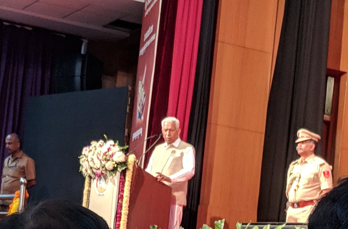 bbmp_deo's tweet photo. Honorable Governor of Karnataka, Sri.Vajubhai Vala addressed and wished the gathering of students, social workers and officers on the occasion of National Voters' Day. 
@BBMPCOMM @Randeep_Dev 
#AllToPoll #NationalVotersDay https://t.co/KvTvNLtslf