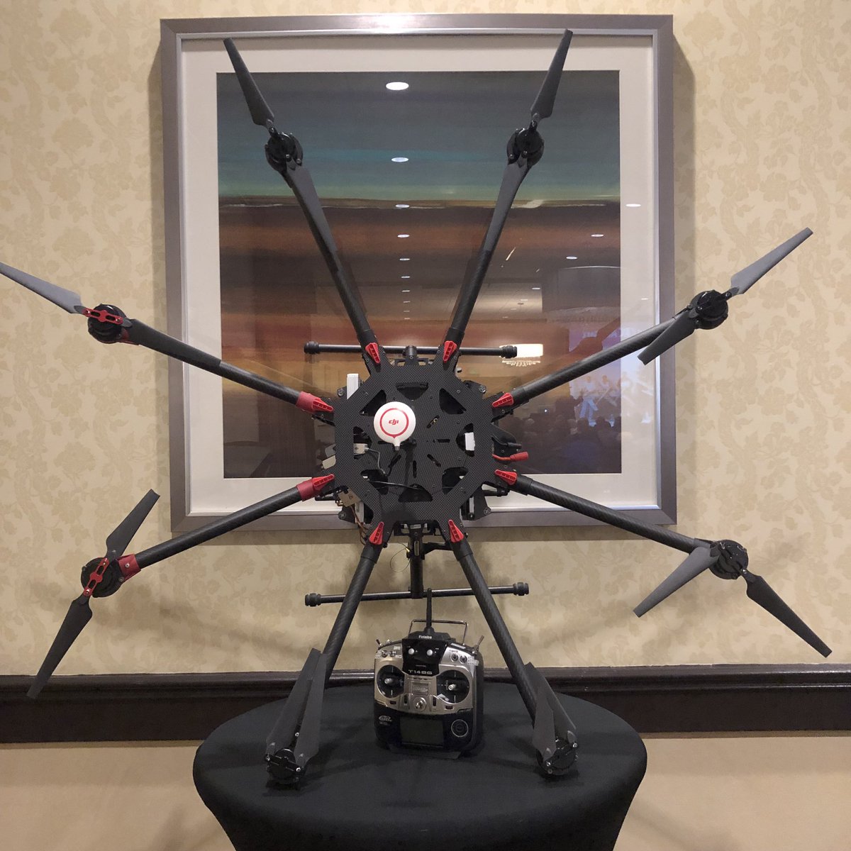 hotelburbank's tweet image. Drone Command has arrived #drones #droneCommand #holidayinn #holidayinnburbank