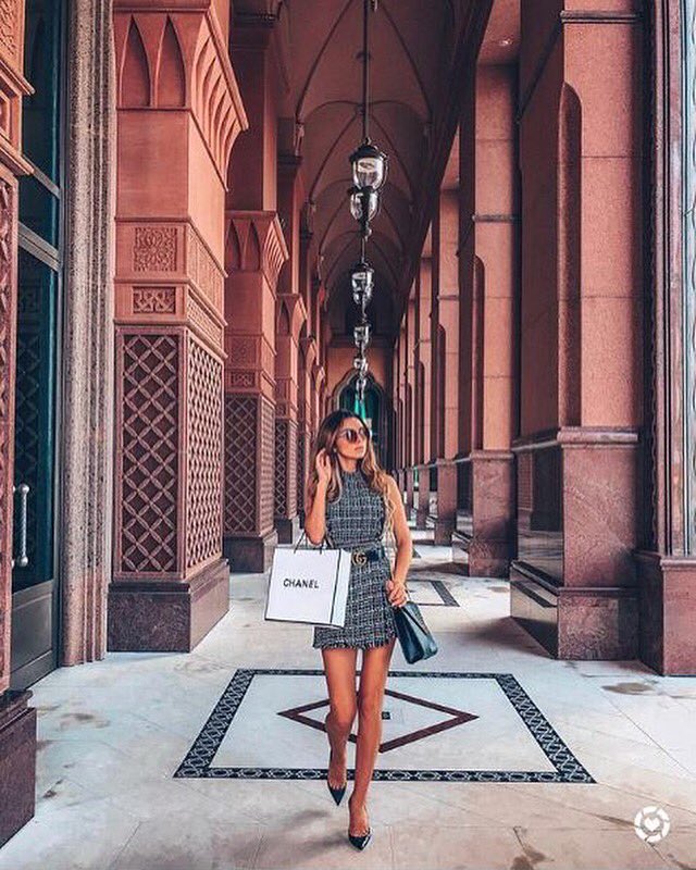 EmiratesPalace's tweet photo. Did you know that the Emirates Palace contains marble imported from 13 countries across the world? #EPFacts
.
#AtThePalace #EmiratesPalace #SimplyAbuDhabi #VisitAbuDhabi #AmazingAbuDhabi #InAbuDhabi image @aidahilgart https://t.co/EWjDHTy45l