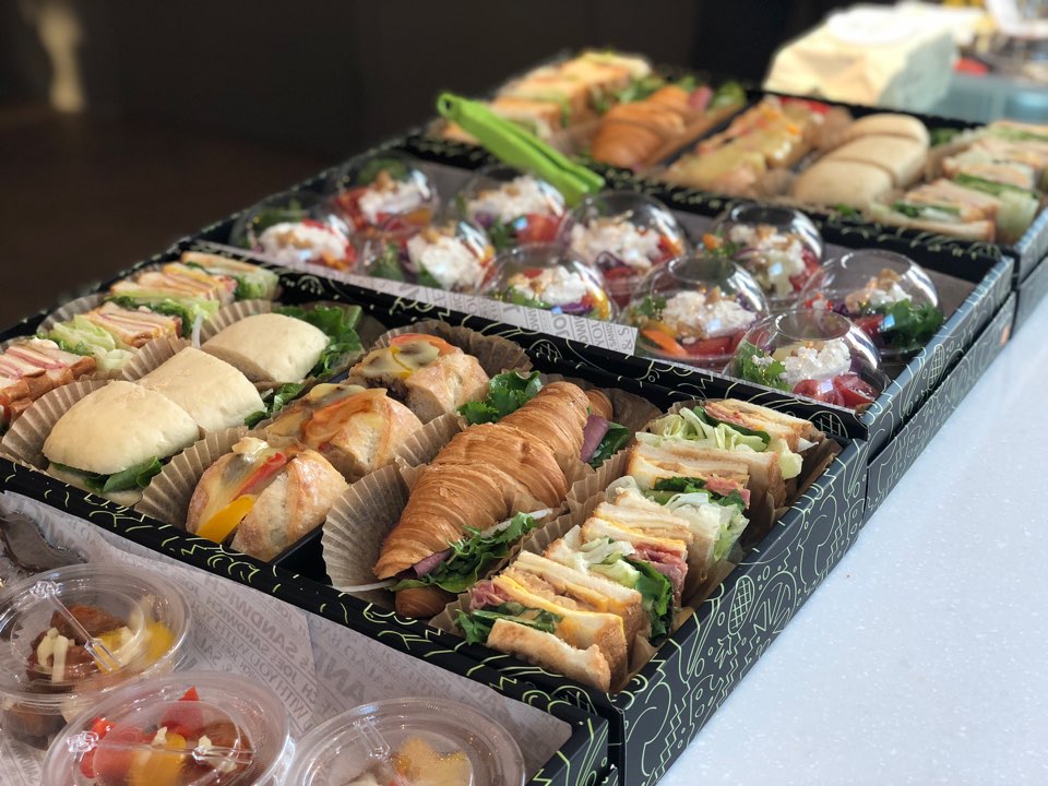 PAYX_Official's tweet photo. #CryptoSquare opening party was held on 24th!
Thanks for joining the party last night and celebrating together🎉 https://t.co/KzaDNhnGpQ