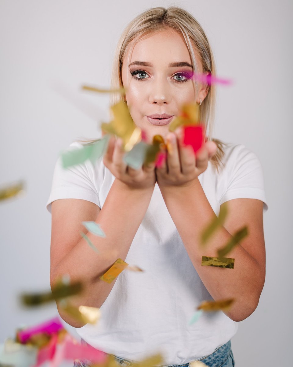 DelineKrog's tweet photo. Throw Kindness around like confetti. 

🙏🏻Please continue voting for Me for The Face of Just You💌

SMS “202” to 35224 

#thefaceofjustyou #justyouagency
#justyouartist #dancer
#model
#ace_models_vaal
#pickoftheday #lforlike  #Becomeyourdream https://t.co/OH3kI49thR