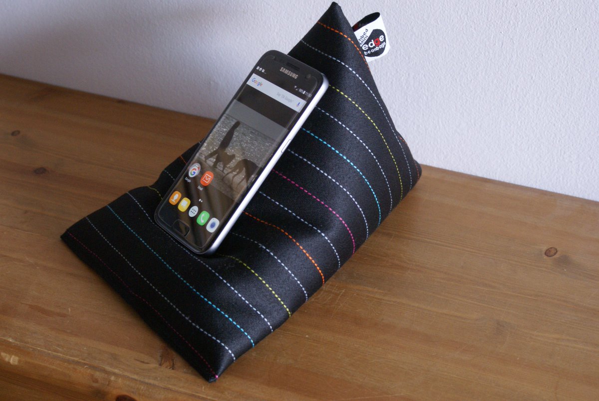 edgebeanbags's tweet photo. Last Friday of the month, #FridayFreebie #Comp #Competition to win a #TechbedMini from our sale range, like, RT&F. Winner announced Sat am.
https://t.co/uHTJ7cMxXv based in Wokingham, create & despatch each beanbag & Techbed ourselves: husband & wife dream team x https://t.co/IOyhHrwcRh