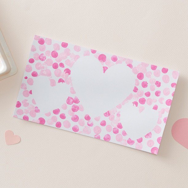 Last on our #creatorcrush list is <a href="/Hobbycraft/">Hobbycraft</a> with this super cute fingerprint Valentines day craft - what a really lovely, simple craft to do for a special someone. Perfect for kids too! 💜🖌️

Have a great Friday! 💕

#createbeautiful #craftbuzz #hobbycraft #craftideas