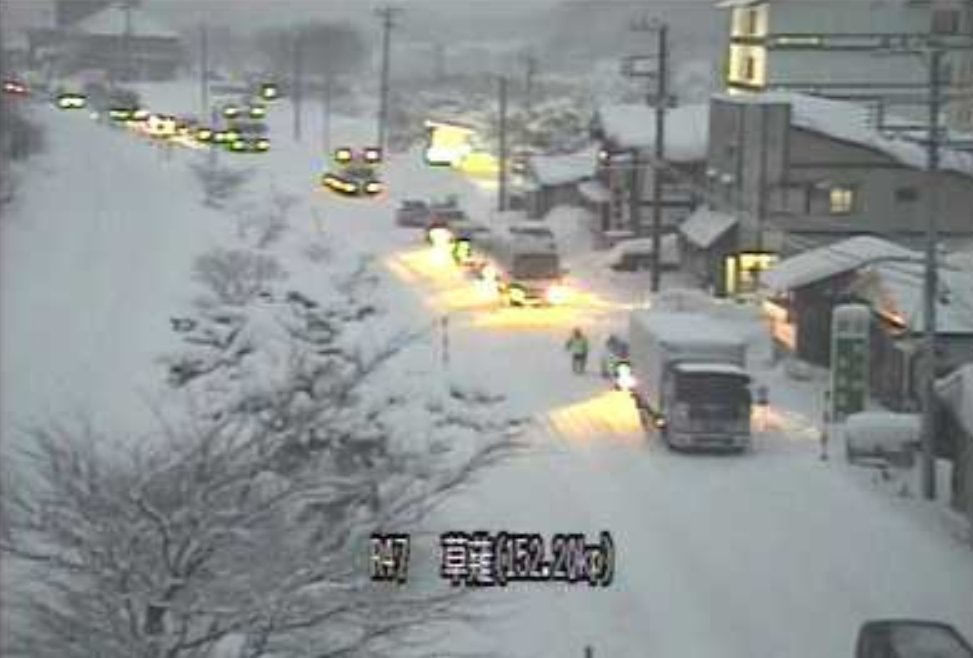ライブカメラdb On Twitter 国道47号草薙ライブカメラ 山形県戸沢村古口 Https T Co A0eyhol4qn 車200台立ち往生 国道47号 山形県戸沢村古口 鶴岡街道