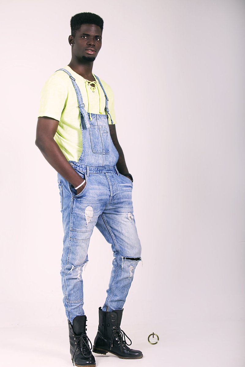 Narcissegabban1's tweet photo. The purpose of our life is to be happy
😇😊😌.lest's fight for it.
❤❤❤
_____________
Ya 👑boy
(salopettes time )
😍⭐️
_____________
#Editorial #Model #Modeling #brand #blackMan #modelspolaroids #vogue #hair #magazine #studio #portrait #bright #afroBlack
copying 2019 https://t.co/xzYq6mfkgh