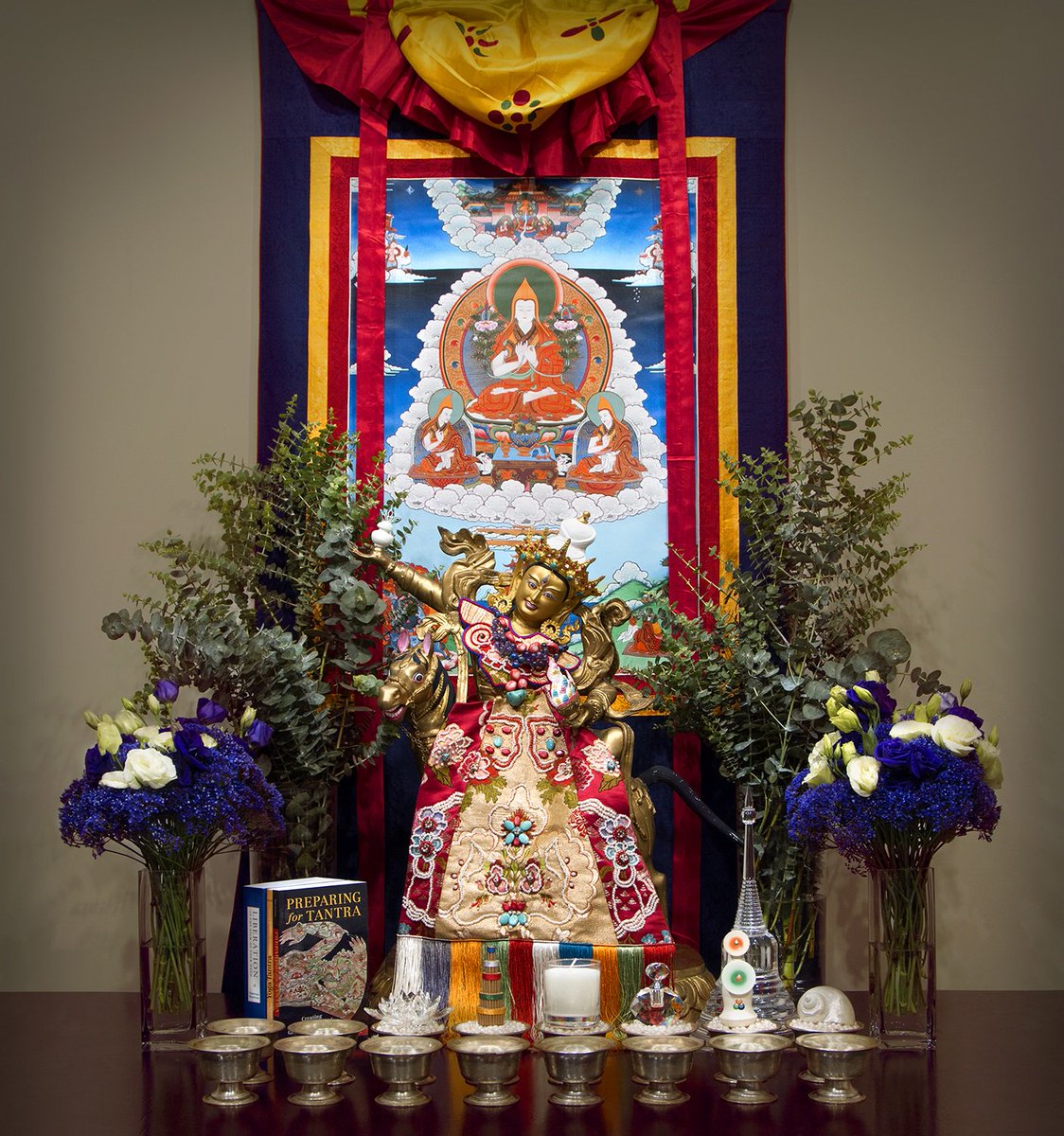 ForidiHomaun's tweet image. 来自西藏的护法，专给人们财富、人缘、生意、长寿、健康等各方面的帮助，至今给不少人带来财运。
bit.ly/2MBrFbX
#TsemRinpoche #tsemtulku #DorjeShugden #Shugden #Malaysia #bentong #health #relationship #politics #wealth #rich #business #prayers #pray #luck #fortune #cash