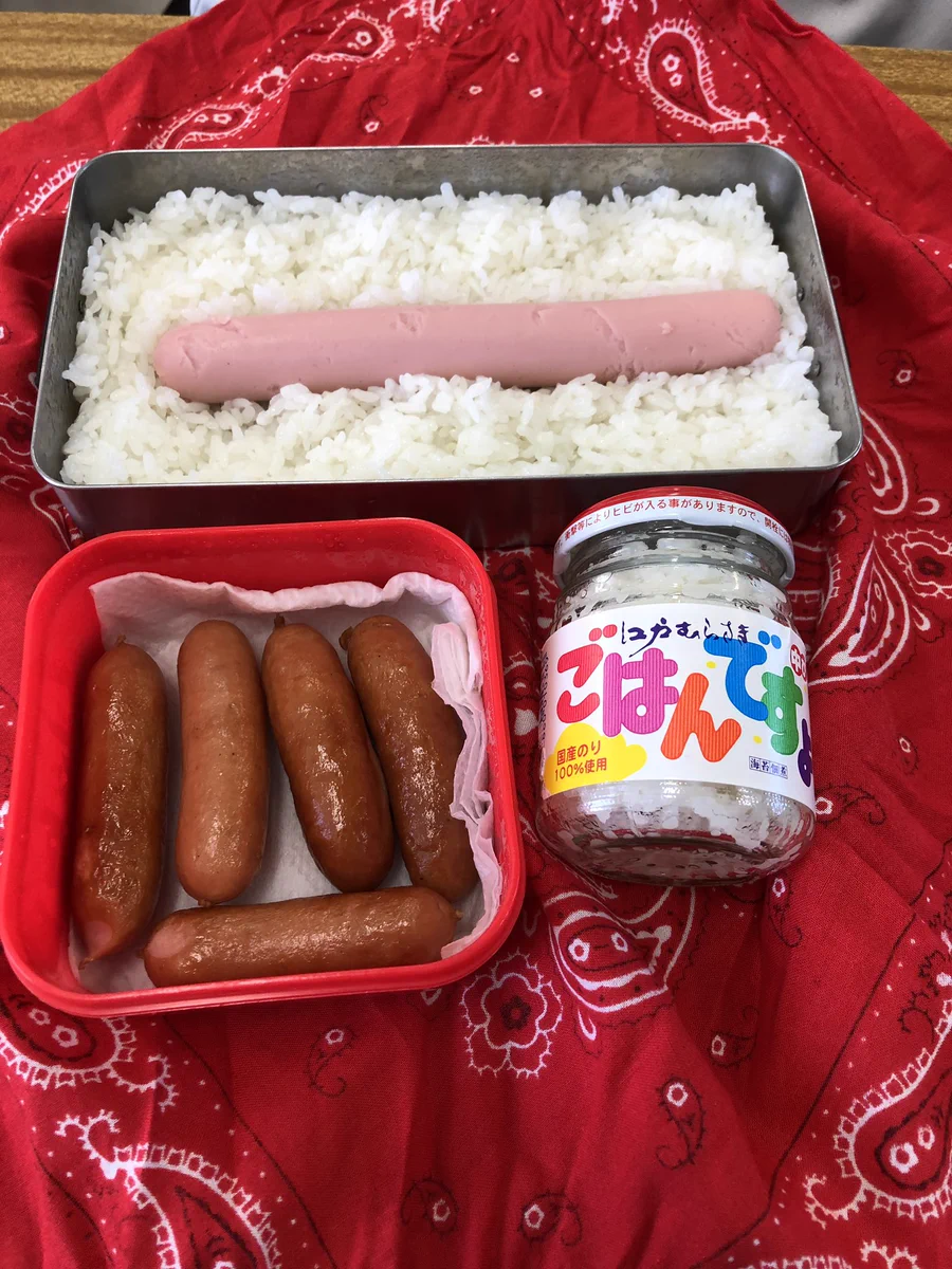 高校最後のお弁当がふざけすぎているｗｗｗ本物の「ごはんですよ」を見たｗｗｗ