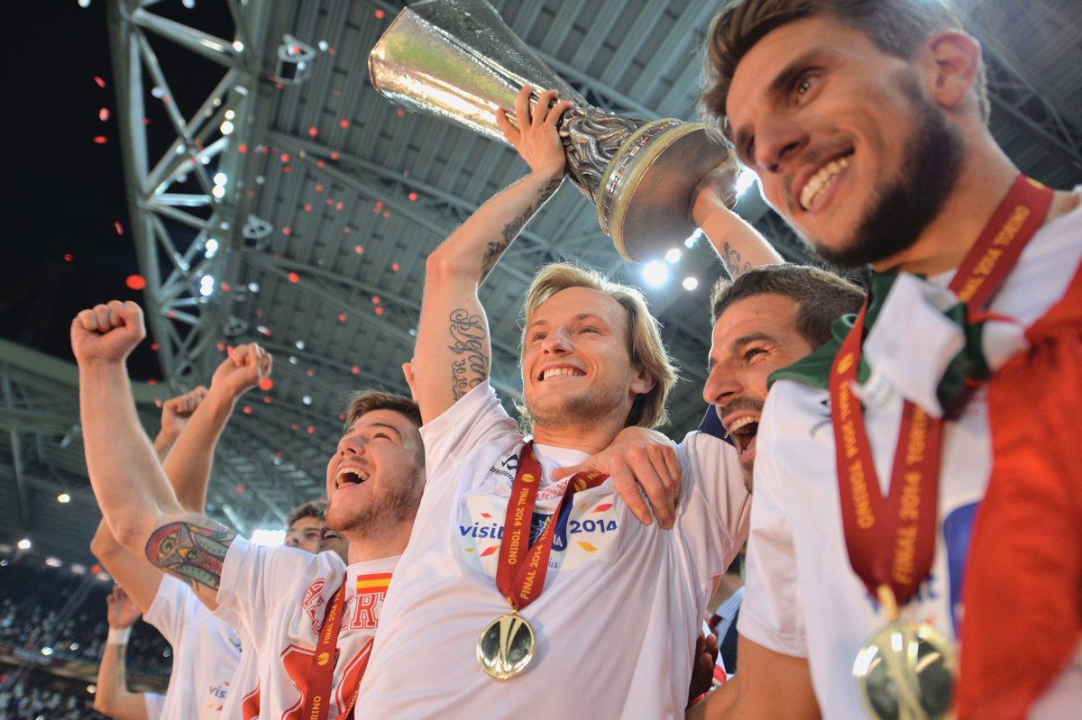 🎈 ¡Feliz aniversario al <a href="/SevillaFC/">Sevilla Fútbol Club</a>, cinco veces campeón de la competición! 🥳

🏆 2006 
🏆 2007
🏆 2014
🏆 2015
🏆 2016

#UEL |