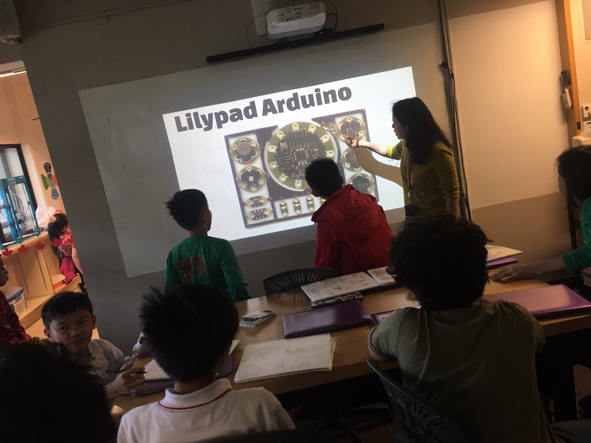 alytree's tweet image. G5 hands-on design workshops were fabulous today!! #cdnisprojectinnovate @Makerspaces_com @21cli @ProjectZeroHGSE @MakerEdOrg