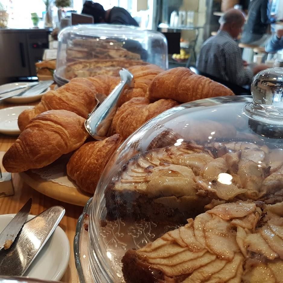 IjenteaKafea's tweet photo. Todo preparado para hacerte pasar un #FelizFinDeSemana.
¿A qué esperas?
On egin! #Donostia #ParteVieja #ViveSano #basquecountry https://t.co/EYryIaFtpu