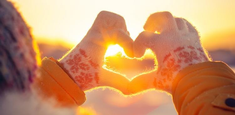 Love it or loathe it, the bitterly cold days have fiercely returned. Keep your spirits up and enjoy your working days with these excellent ways make your cold days in office a little easier. muse.cm/2S6G5Cy