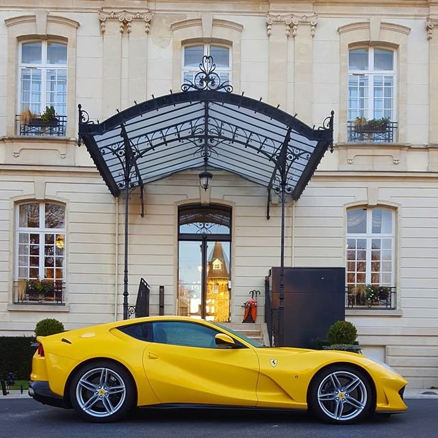 lagos682's tweet photo. #Ferrari  #812Superfast #V12 #770HP  #ItalianSupercar🇮🇹

@LienhardRacing @FAFBulldog @vividcloudofwat @BCJr @Rinoire @Tato1979 @scuderiagta @MauroBeltramo @orsoladelzenero @ItaliAuto @alfamale87 @roman_fedyaev @MarabelliGp @FerrariDailyArt @Vintage_Cars @BeautifulCars_x https://t.co/h1G9peqZl1