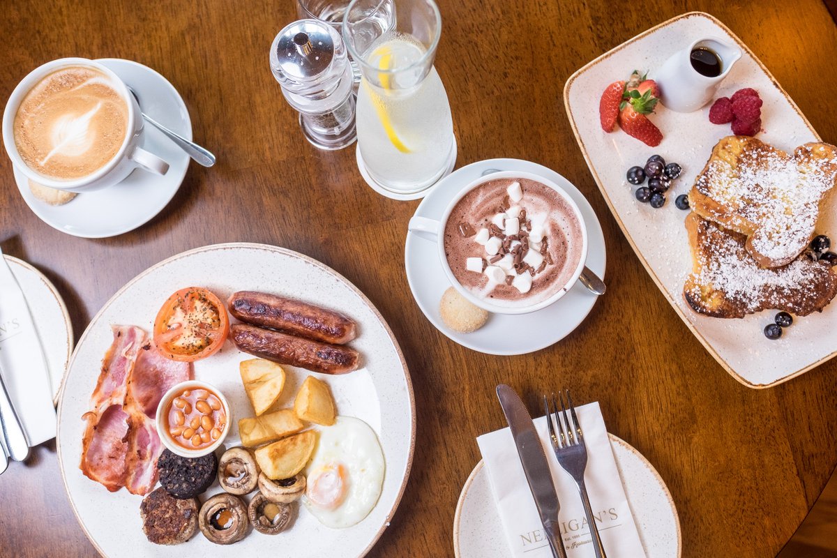 KilmurryLodge's tweet photo. Breakfast time at the KLH,

Our Full Irish is served Buffet Style, open 7 days a week 7am- 10am, also a wide range of meats, cheeses, fruits, pastries also available,

#fullirish #local #klh #getyourweekendofftoaflyer https://t.co/HvroIQbr7D
