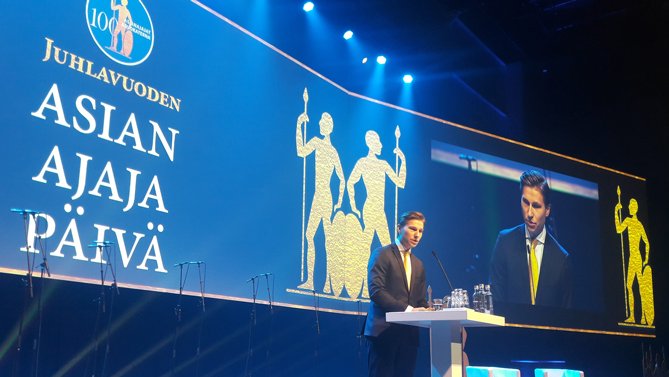 oikeusmin's tweet photo. Oikeusministeri Häkkänen @anttihakkanen: Välimiesmenettelylainsäädännön uudistaminen käynnistetään
https://t.co/FHan6by9Bx #Asianajajapäivä https://t.co/Zjg3s9emPv