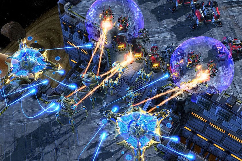 genbeta's tweet image. Deepmind, la IA de Google, pulveriza a jugadores profesionales de StarCraft II genbeta.com/p/301340