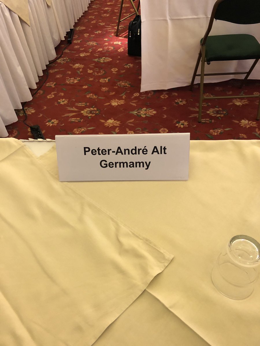 Misspelled in #Brussels (Meeting of European Universities Association). Reminds me on ‘mother tongue’ and ‚Mutterland‘. Or: Mamy Blue because of sad European perspectives? Definitely: Best regards to #Freud