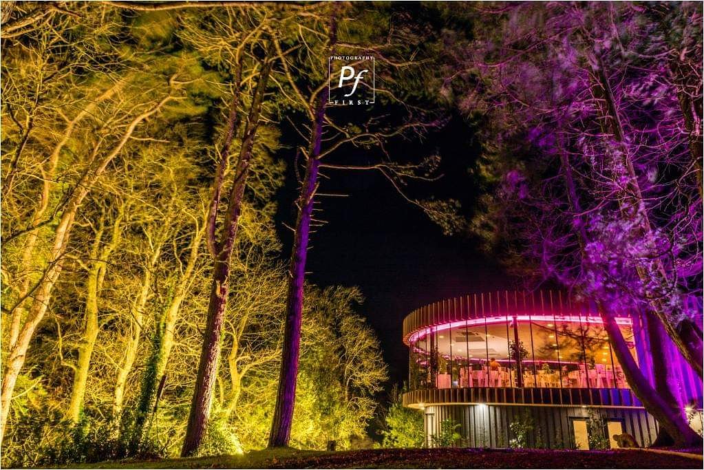 Photography_1st's tweet photo. Fairyhill's K Room all lit up at night 🌃❤️ who else is getting married here? 

#fairyhillwedding #fairyhill #oldwalls #oldwallscollection #gowerweddingvenue #swanseaweddingvenue #fairyhillkroom #winterwedding #longexposure #reynoldston https://t.co/77yB15tdu3