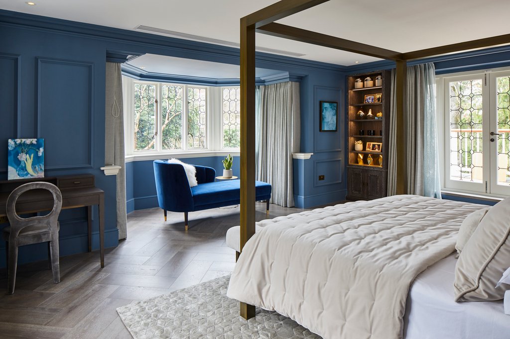 MErakiDesignLtd's tweet photo. #Repost from @element7flooring. ๐๐ฝ๐๐ฝ
โข
โข
Wouldn't you want to wake up in this wonderfully serene bedroom designed by @merakidesignltd - featuring our Hunter Oak herringbone floor.
โข
โข
โข
#interiordesign #homedesign #element7flooring #MerakiDesign #Wimbledon #London https://t.co/wzzktK0eeK
