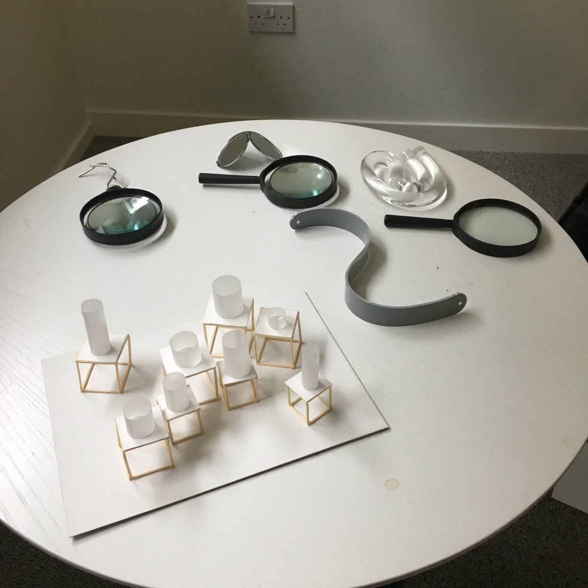 LibbyHeaney's tweet photo. Concepts as physical apparatuses in the lab and in my #moreisdifferent @RCA elective. Great work from @RCAIED diffracting quantum science through their other interests <3 #quantumart https://t.co/kdD0uMRDkm