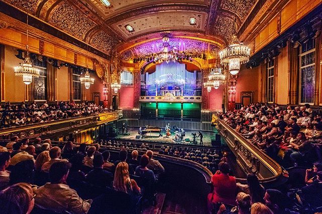Music Academy Budapest - Bartók Béla was the first who had a chance to play in this beautiful hall in 1907. It was an amazing experience to release or Bartók CD here. 🙏❤️ #petersarik #petersariktrio #jazzpiano #hungarianjazz #budapest #zeneakademia #… bit.ly/2Uay1hw