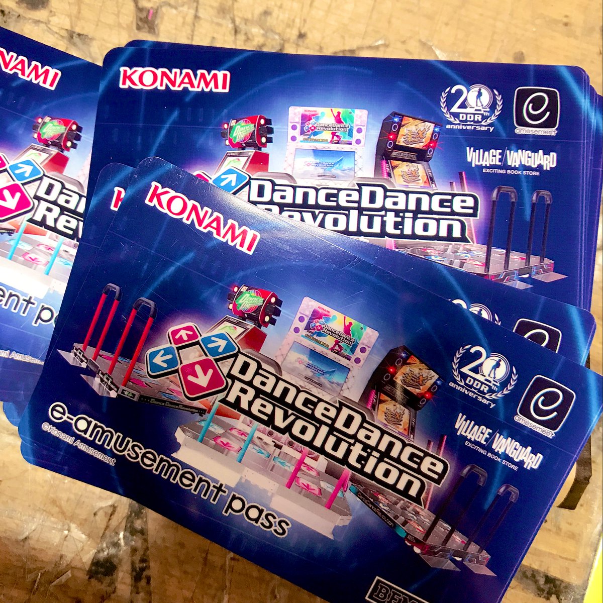 ダンスダンスレボリューション ヴィレッジヴァンガード コラボ e