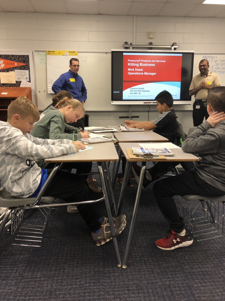 jkwilke's tweet image. 6th Graders exploring STEAM Careers.  Thanks to the professionals who came to share!  @SMSMustangs #FM21STEAM