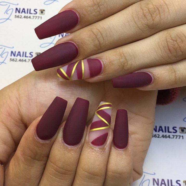 Matte Maroon with Rhinestones and Glitter : Best Press on Nails in India –  The NailzStation