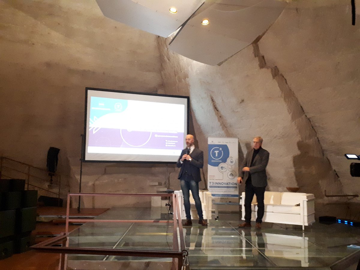 T3_Basilicata's tweet photo. In diretta da Casa Cava per dare il via alla manifestazione #Percorsoinnovazione!
Il prof. @delbimboal ci illustrerà i trend di innovazione e tecnologia per l’ #ICC, introducendo la rivista Knowledge Transfer Review, a cura di @t3_basilicata. https://t.co/1USB2DkELe