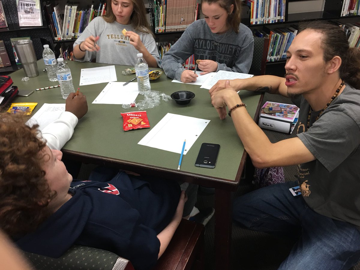 WilsonMSLibrary's tweet image. Poetry Club kicked off this week with guest poet, Dennis Amadeus! Wonderful creativity and expression from our @WWMSBulldogs poets. Next meeting is 2/13. Not too late to join us! See Ms. Sanchez if you’re interested in joining.  #hubofschool