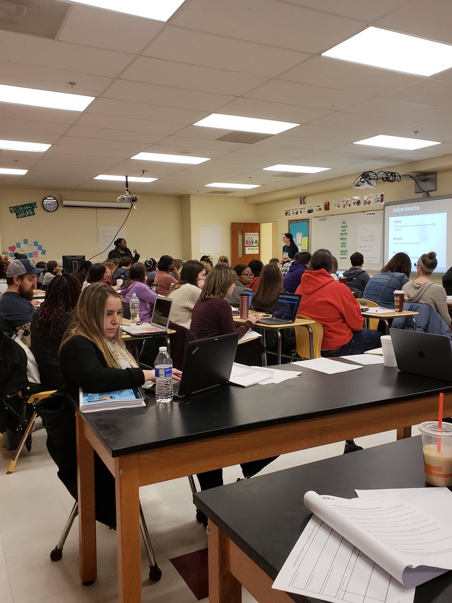 BaltimoreLiter1's tweet photo. Teachers understanding the importance of integrity @WitWisdomELA @BaltCitySchools #year1implementation https://t.co/0RefurG04W