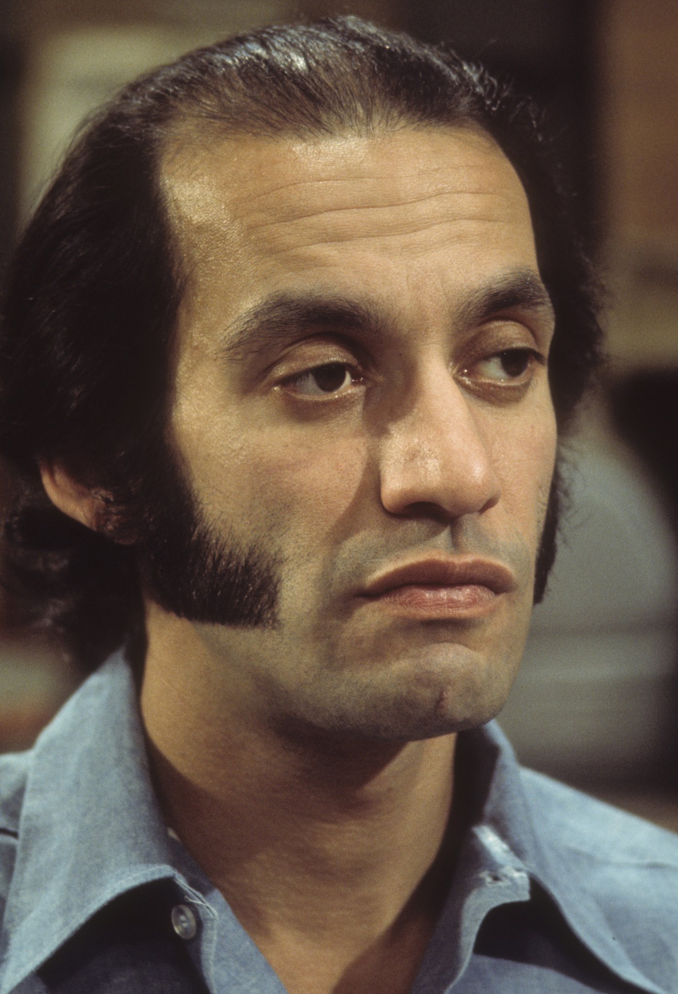 Happy 82nd birthday to Gregory Sierra! I remember him well from Barney Miller and Sanford and Son. 