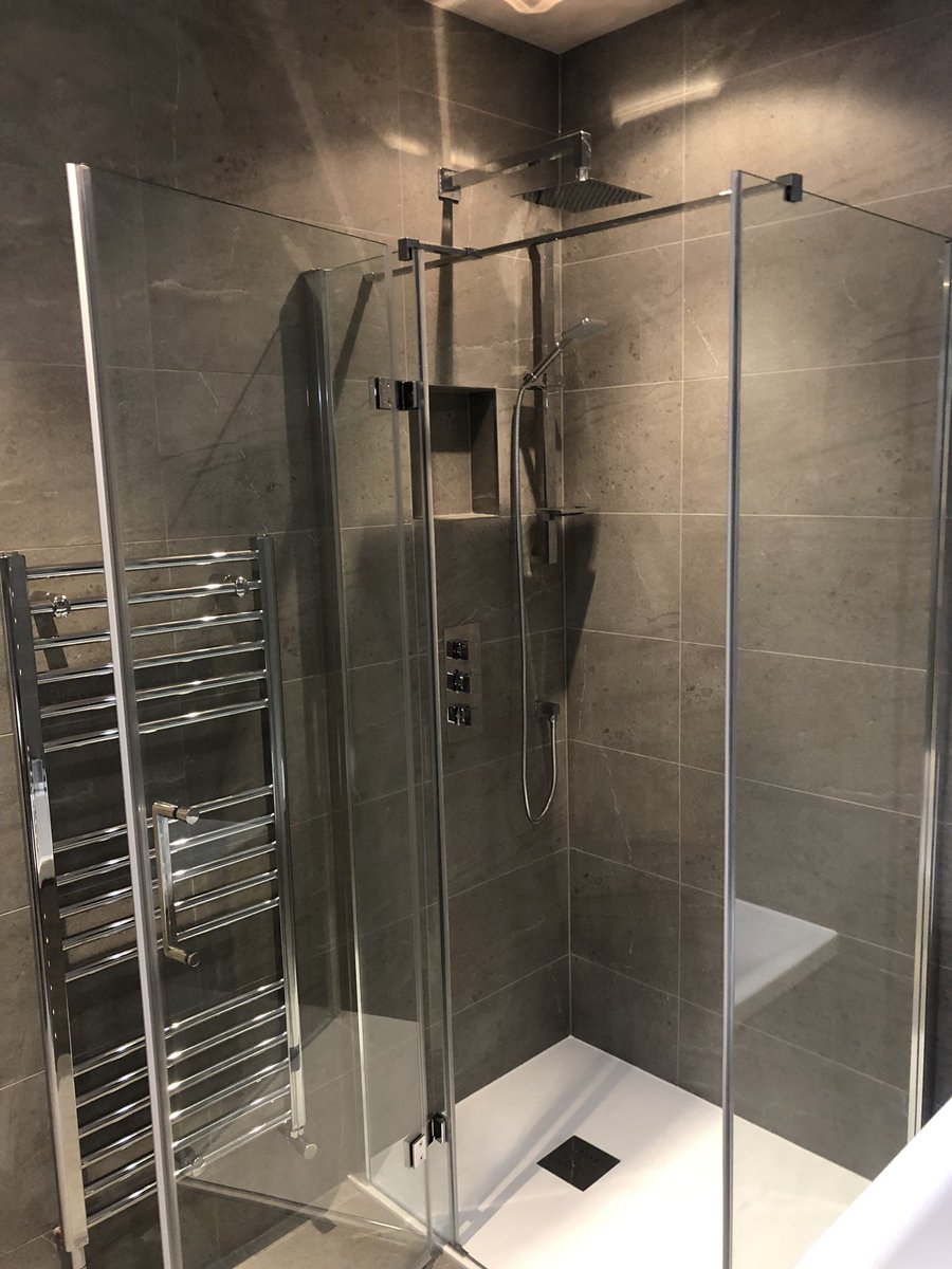 jdaviesinstall's tweet photo. Not posted for a while but still been V busy a few of this years completed work @BALtiling @MapeiUKLtd @SigmaUK1 @Warmup_Plc https://t.co/dTW2UhSu7s