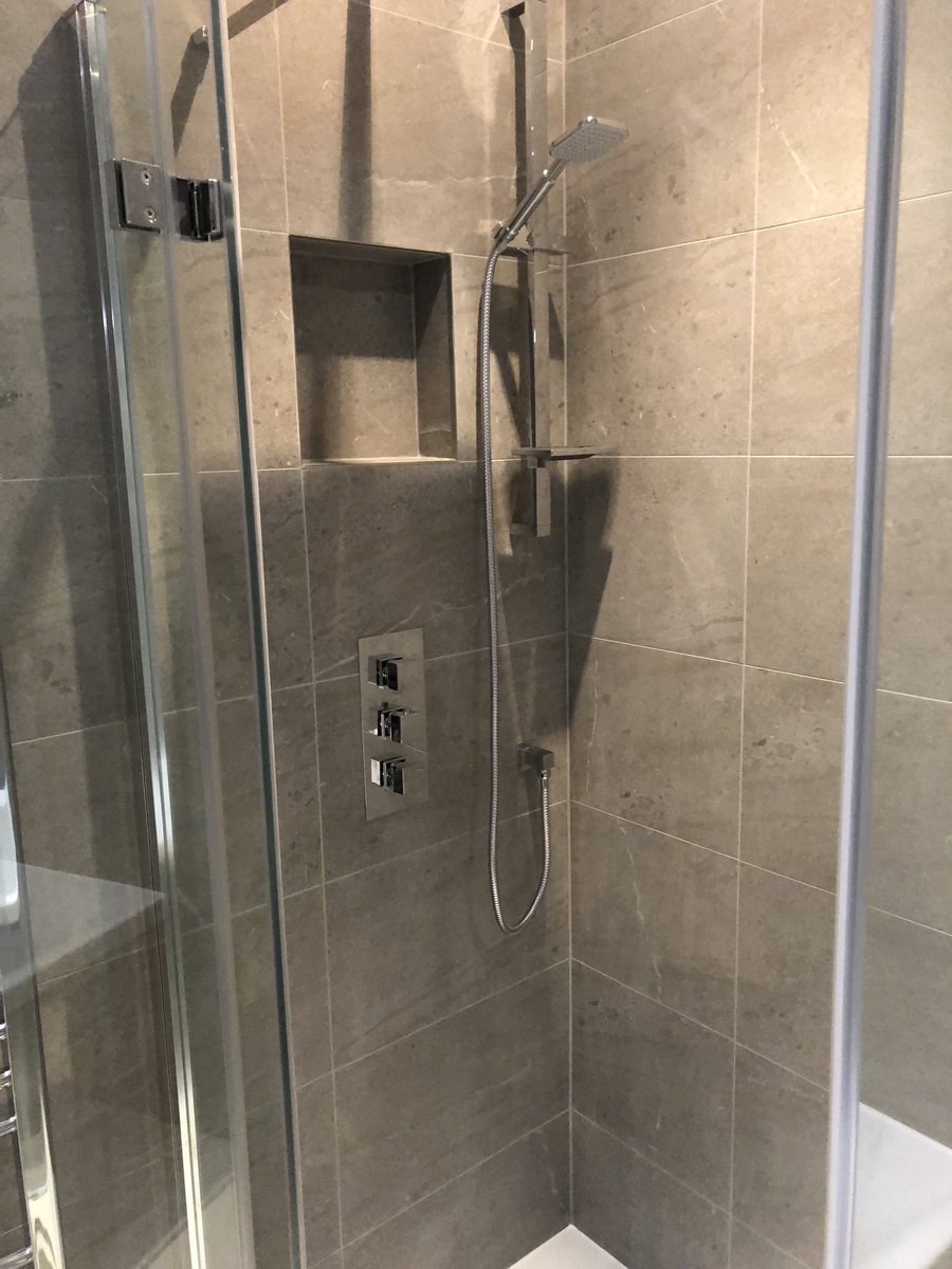 jdaviesinstall's tweet photo. Not posted for a while but still been V busy a few of this years completed work @BALtiling @MapeiUKLtd @SigmaUK1 @Warmup_Plc https://t.co/dTW2UhSu7s