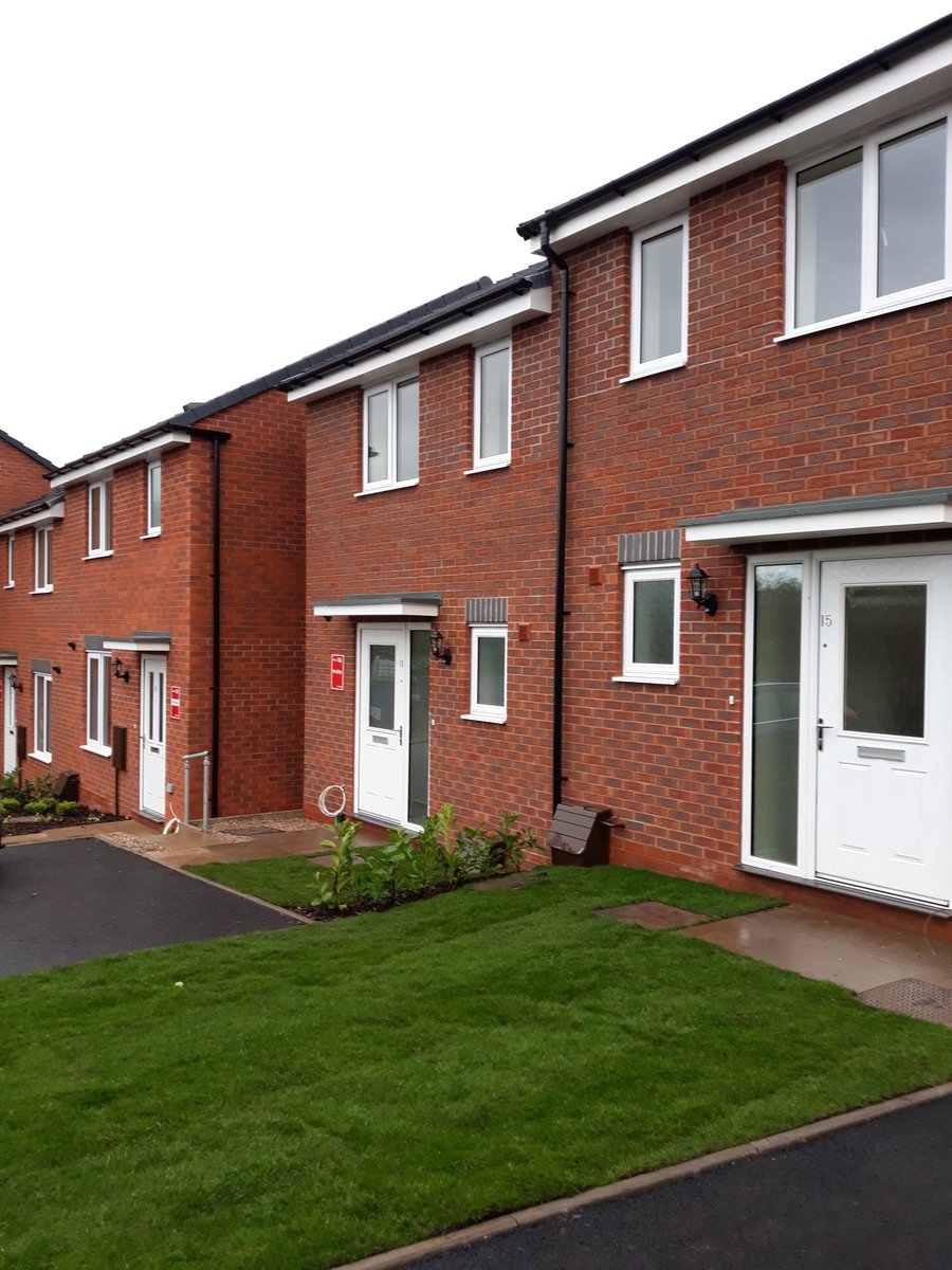 Harj58's tweet photo. Bromfords latest release of 2 and 3 bedroom houses on #SharedOwnership now available at Taylor Wimpeys Burntwood Manor development in Burntwood https://t.co/4nB8dotcJ8