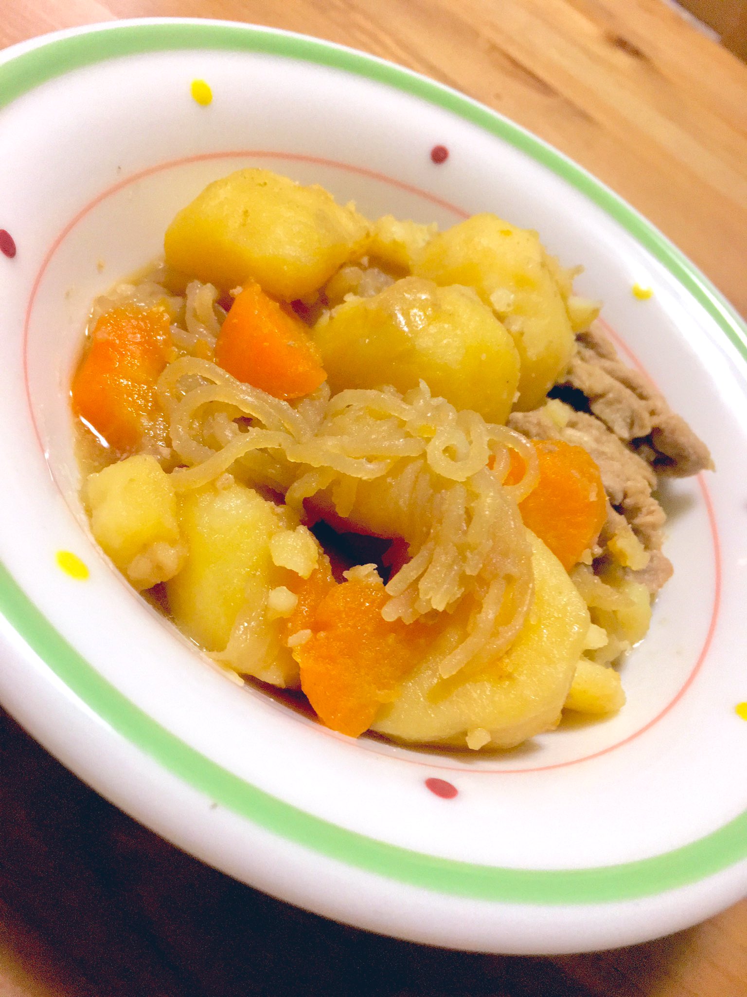 佐々木 舞香 じゃがいもとろとろ 人参苦手たがら小さい 肉じゃがって永遠に食べられる かも T Co N2hhldj1fd Twitter