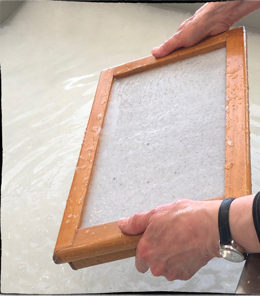 akellyauthor's tweet image. In this digital age, the art of paper making has never been more relevant. These are photos from the paper making workshop I went to during the holidays at Burnie Makers' Workshop.

#akellyauthor
#creativePaper
#burnie
#amMakingPaper
#amWriting