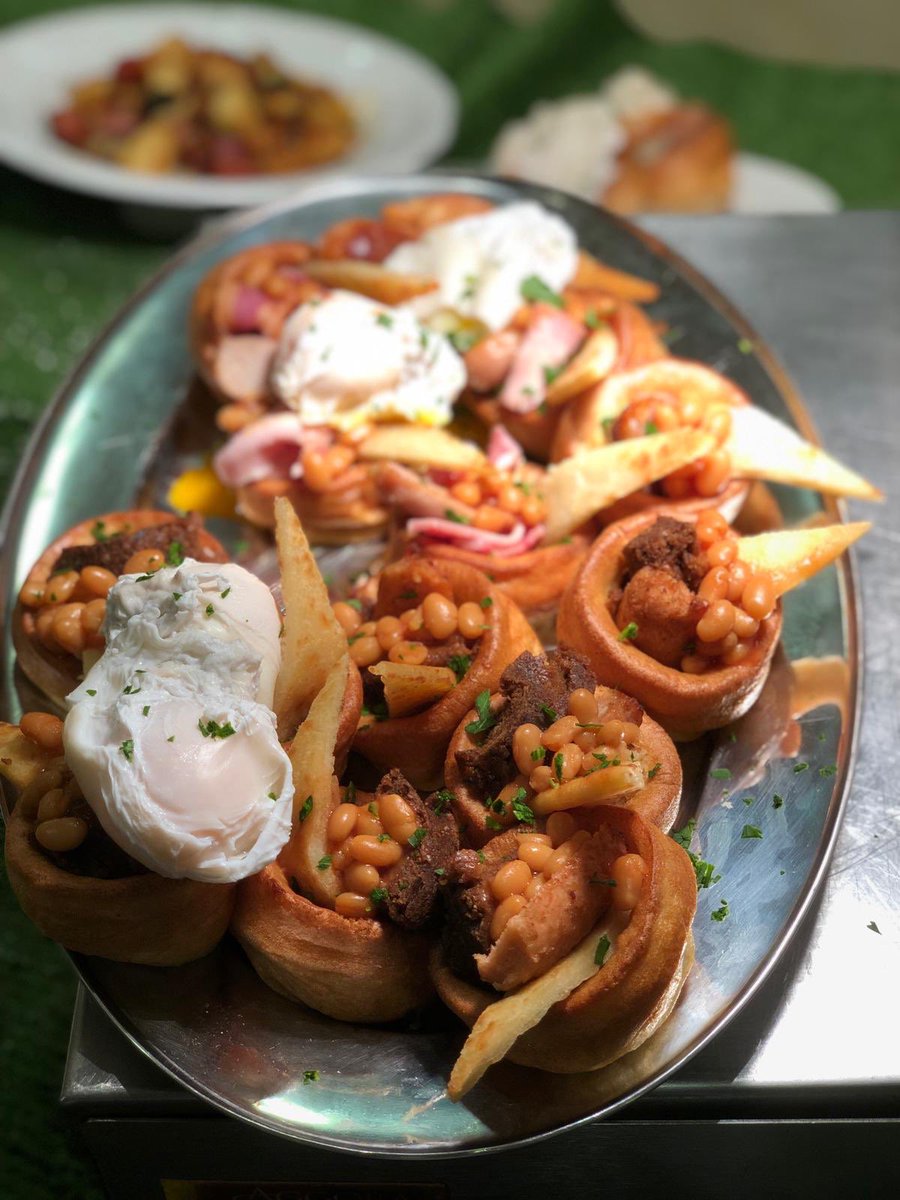 LStoreys's tweet image. Craigforth have kicked off Farmhouse Breakfast Week #betterbreakfast #chefs #foodies #mostimportantmeal #stirling #george #welovethisbusiness @georgegunn2303 @lynnywinny_lynn @FStoreys @SStoreys @OStoreys @new_storey @HubCafeNatter